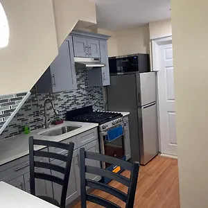 Guest house Affordable In Queens, New York